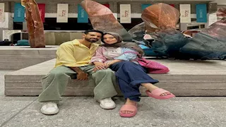 لاعب الأهلي السابق يحتفل بعيد زواجه الـ 10