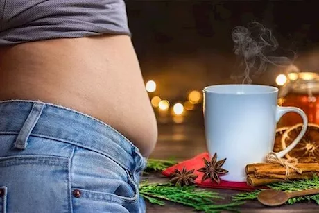 تستحق التجربة- 3 وصفات بالشاي لعلاج الانتفاخ