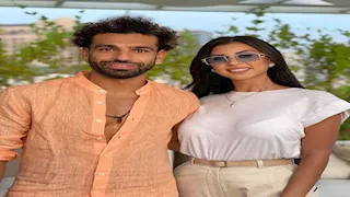 15 صورة لظهور محمد صلاح مع ملكات جمال وممثلة تركية ومذيعة لبنانية