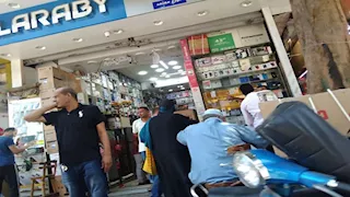 ارتباك في سوق المحمول بسبب مخاوف الأثر الرجعي للضريبة