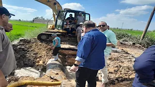 الدقهلية تعلن احتواء أزمة انقطاع المياه بطلخا وتمي الأمديد (صور)