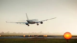  هبوط اضطراري في مطار القاهرة لإنقاذ راكبة برتغالية