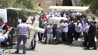 بالصور| خروج جثمان الفنان لطفي لبيب من كنيسة مارمرقس