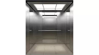 إنقاذ سيدة احتُجزت داخل مصعد بأحد المولات التجارية بالعبور