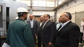 مرور مفاجئ لوزير الإنتاج الحربي على شركة حلوان للصناعات الهندسية -تفاصيل