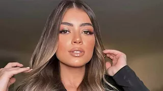 4 صور ومعلومات عن إطلالة ليلى أحمد زاهر.. كيف نسقت اللوك؟ 