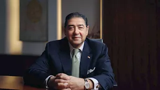 مؤسسة " MEED": هشام عز العرب يقتنص جائزة "الرئيس التنفيذي لعام 2025"