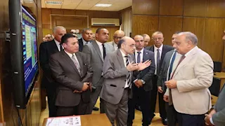 وزير الكهرباء يتفقد هيئة المواد النووية.. ويستعرض مشروعات العمل الحالية