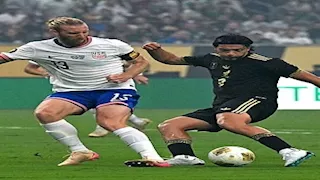 بقميص وطريقة جوتا.. لاعب المكسيك يسجل في نهائي الكونكاكاف ويحتفل