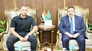 محافظ المنوفية يكرم أسرة رئيس قطاع مياه الشرب الراحل تقديرًا لعطائه