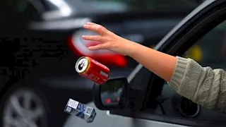 في هذه الدولة.. غرامة إلقاء القمامة من السيارة تصل مليون جنيه