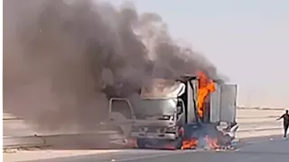 ماس كهربائي يحوّل شحنة بطاطس إلى رماد على طريق السويس (صور)