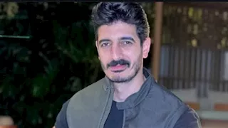 "ساعة ألماس وآيفون ذهب".. ماذا وجدت النيابة بحوزة "شاكر محظور"؟