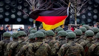 مسؤول ألماني: على برلين تعزيز قوتها العسكرية لمواجهة "عدوانية" موسكو