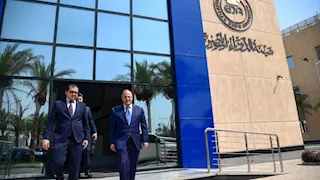 رئيس هيئة الدواء يستقبل السفير الأوزبكي لبحث سبل التعاون وتوسيع أسواق الأدوية