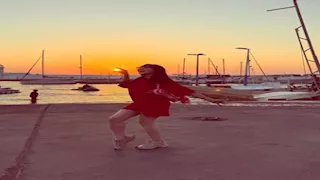 ساندي على موتوسيكل من أحدث ظهور على السوشيال ميديا والجمهور يعلق