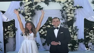 أغرب من الخيال.. عروس تستعين بساحرة لإنقاذ حفل زفافها 