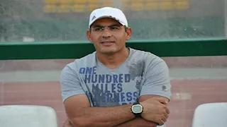 لماذا جلس سيد عيد مدرب بتروجيت في المدرجات بمباراة كهرباء الإسماعيلية؟.. مصدر يُجيب