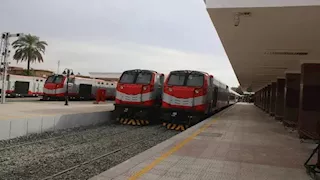 أول تعليق من السكة الحديد على فيديو منع راكب من استقلال القطار بـ"شورت"