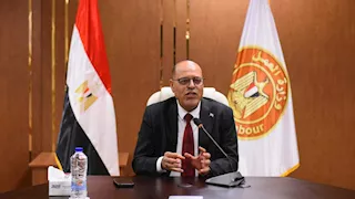 وزير العمل يهنئ الدكتور خالد العناني لفوزه بمنصب مدير عام منظمة اليونسكو