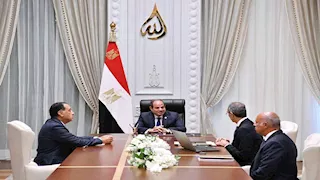 السيسي يطلع على خطط تطوير شبكات الاتصالات.. توجيهات جديدة