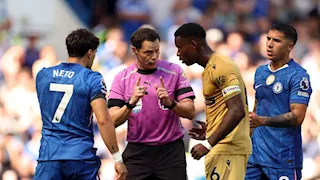 لماذا أُلغي هدف إيزي أمام تشيلسي؟.. لائحة الدوري الإنجليزي تجيب