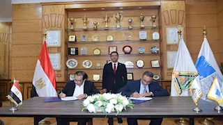 لربط التعليم بالصناعة.. تعاون بين "فنون بنها" و"صناع الأثاث" (صور)