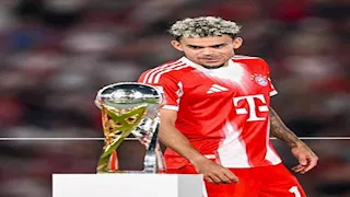 تكريم خاص من لويس دياز لديوجو جوتا في مباراة بايرن ميونخ وشتوتجارت