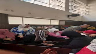 إصابات الضحايا ظاهرة.. اللقطات الأولى من محاكمة المتهمين بمطاردة فتيات أكتوبر 