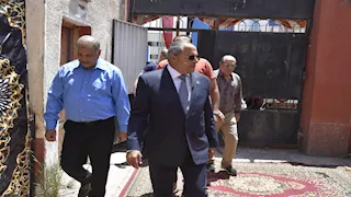 في جولة ميدانية.. محافظ بورسعيد يطمئن على تجهيزات لجان الشيوخ (صور)