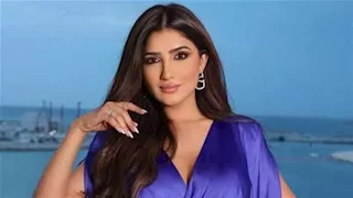 بالصور| مي عمر تخطف الأنظار بإطلالة كاجوال: "برنسيسة"