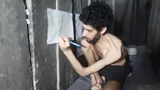 الصليب الأحمر: مستاؤون من فيديوهات الأسرى الإسرائيليين بغزة