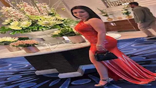 دينا فؤاد تخطف الأنظار بفستان سهرة "جريء" والجمهور يغازلها (صور)