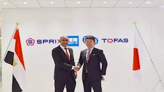 خلال تواجده باليابان.. وزير التعليم يتسلم أول كتاب رياضيات مطور للصف الأول الابتدائي