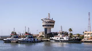 ميناء دمياط: استقبال 9 سفن ومغادرة 12 خلال 24 ساعة