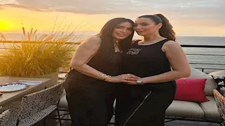 شقيقة عبير صبري تنشر صورًا تجمعهما: بتلمي مصايبي ورايا