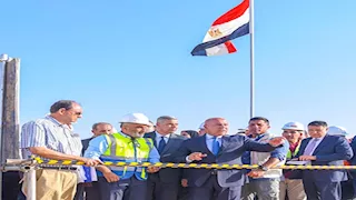 كامل الوزير: مبادرة تمويلية جديدة لدعم وتشغيل المصانع المتعثرة - صور