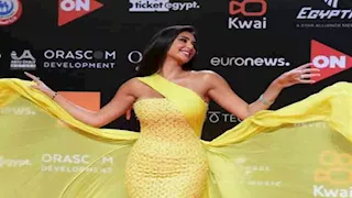  ياسمين صبري بائعة وثروت اشتغل على عربية كبدة.. تعرف على مهن النجوم قبل الشهرة