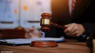 "استغل ابنه في تجارة المخدرات".. الجنايات تُعاقب متهم بإضرام النيران في شقيقه بالمطرية