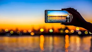 10 خطوات بسيطة لتحسين جودة كاميرا هاتفك أثناء التصوير