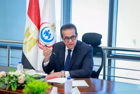 عاجل| الصحة تبدأ إنشاء قاعدة بيانات لحصر خريجي المهن الطبية