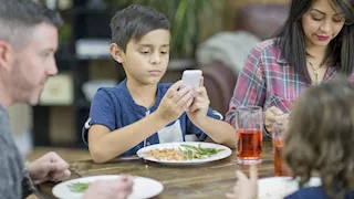 لتحمي أطفالك.. تعرف على التطبيقات الآمنة للاستخدام "صور"