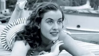 جمالها ساحر.. 10 صور ومعلومات عن أول ملكة جمال في العالم