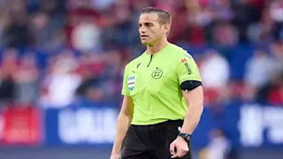 درس علم نفس وكان قريبا من الاعتزال.. من هو خافيير روخاس حكم مباراة الأهلي وبيراميدز؟