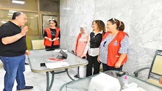 محافظ أسيوط يتابع فعاليات حملة "100 يوم صحة" - صور