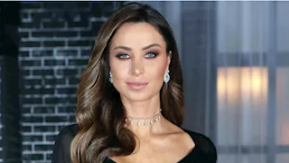 أنابيلا هلال تتألق بفستان أنيق يبرز ثقتها وأنوثتها.. سر اللوك