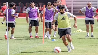 "جلسة ريبيرو وتواجد الخطيب".. كواليس مران الأهلي اليوم استعدادا لمواجهة بيراميدز