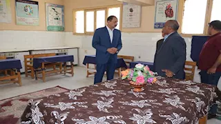 قبل ساعات من انطلاقها.. محافظ سوهاج يتفقد مقار لجان انتخابات الشيوخ 2025- صور