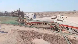 30 سيارة إسعاف تتدخل لنقل ضحايا انقلاب قطار مطروح.. والحصيلة 3 وفيات و54 مصابًا