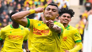 مصطفى محمد يشارك في فوز نانت على باريس